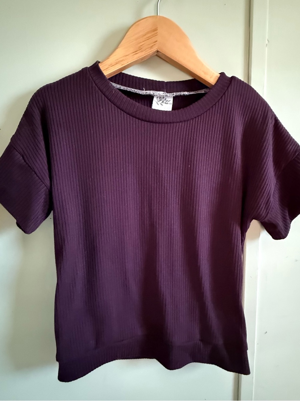 Avenue Plum Ribbed Short Sleeve Tee